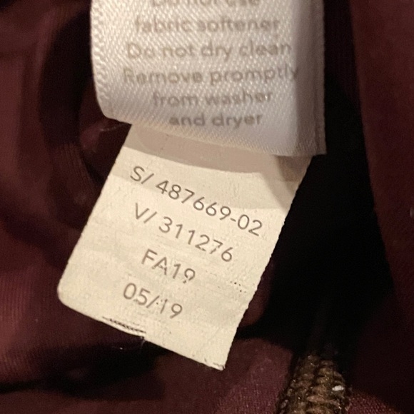 Athleta Persistence Laser Cut 7/8 Tight in Antique Burgundy Gym Athleisure Sm - Picture 11 of 11